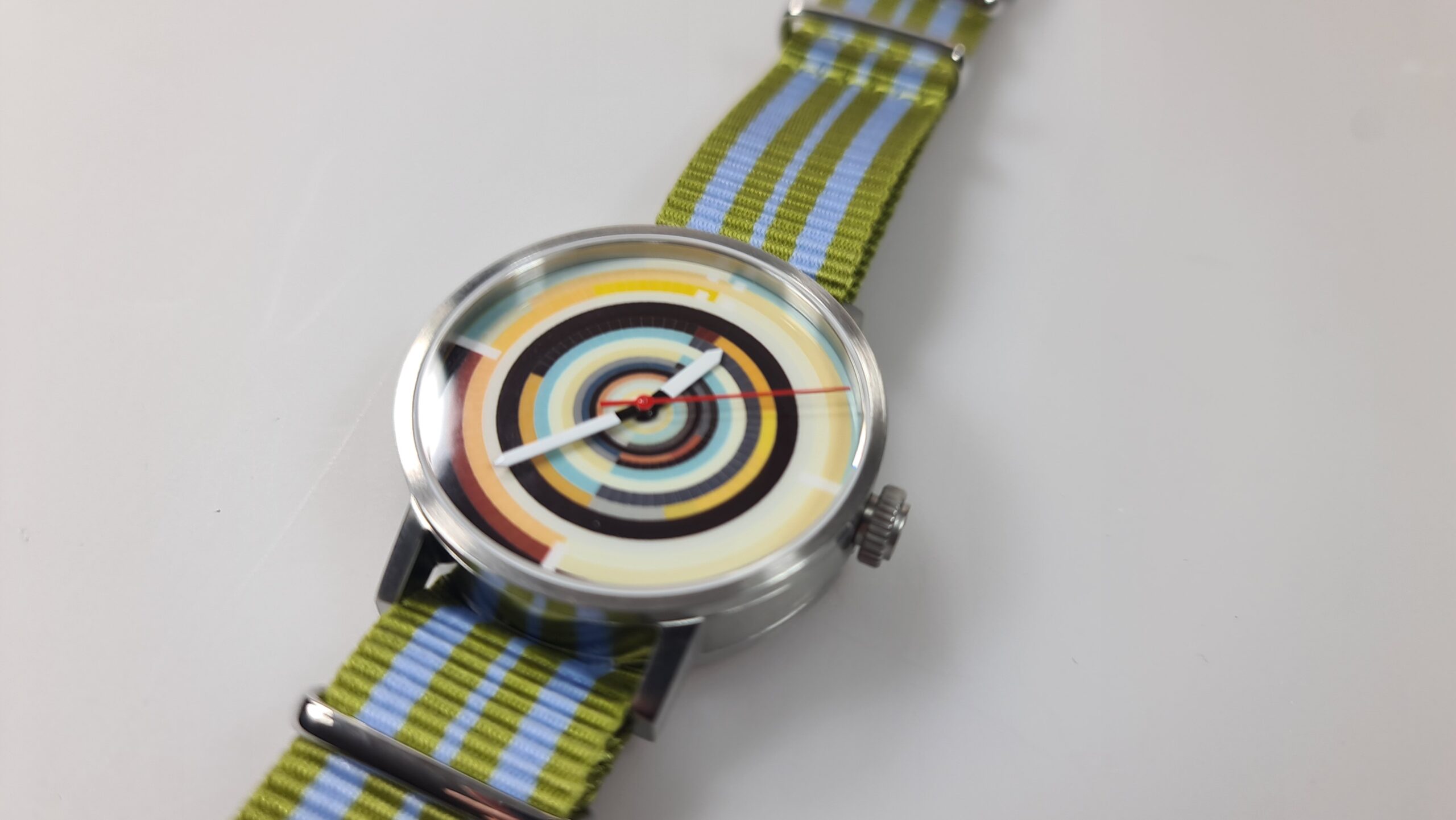 Concentric Automatic A-050 – Colorful Art Piece & Unique Gift - Image 6
