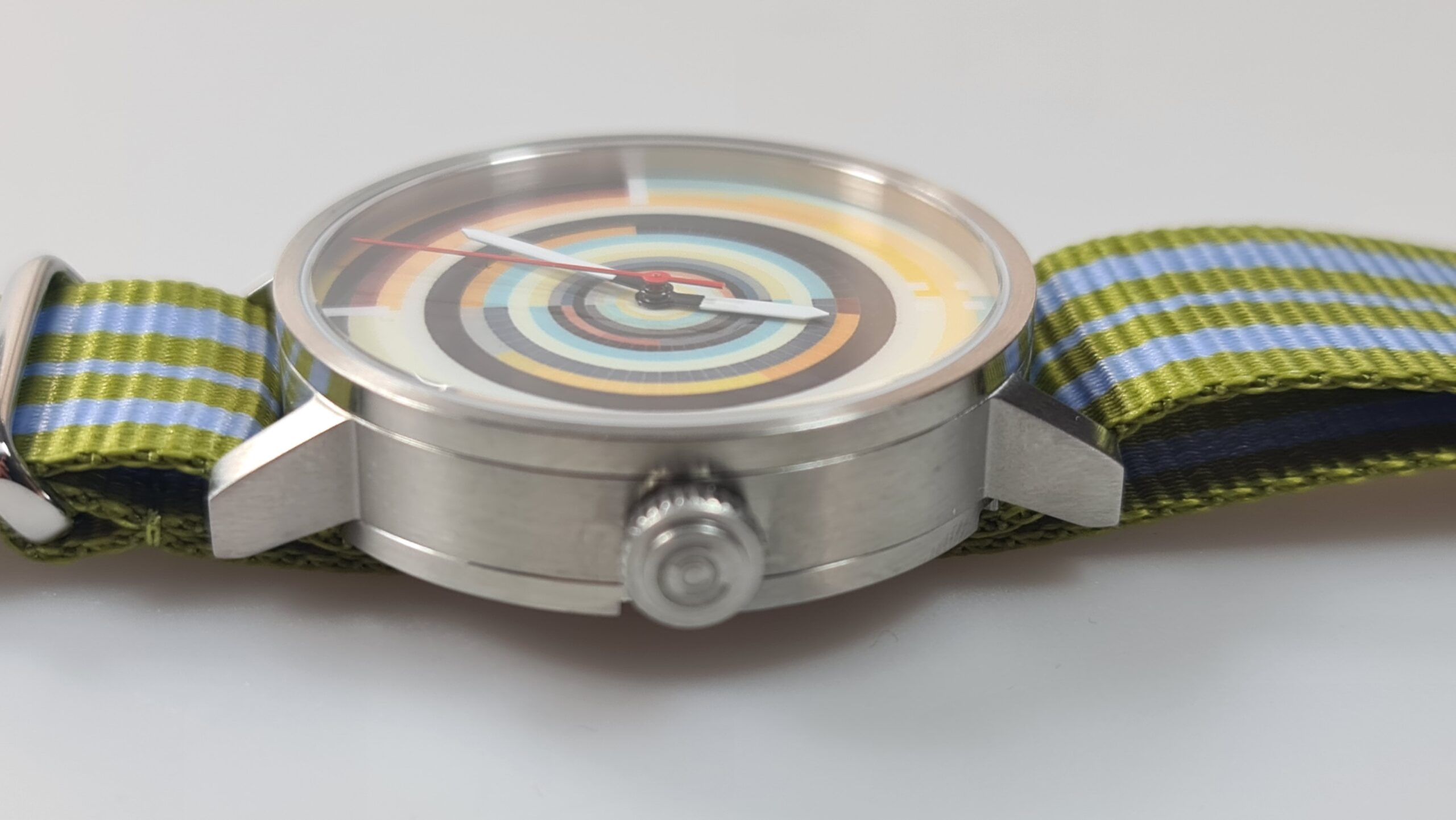 Concentric Automatic A-050 – Colorful Art Piece & Unique Gift - Image 3